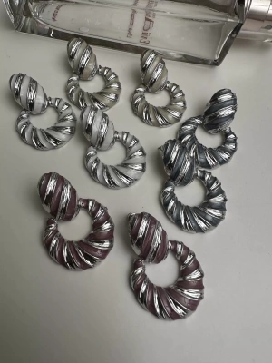 Silver Geçişli Tasarım Küpe