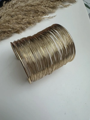 Spiral Kalın Kelepçe