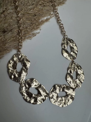 Tasarım Asimetrik Ezme Model Kolye