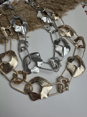 Tasarım Asimetrik Kolye