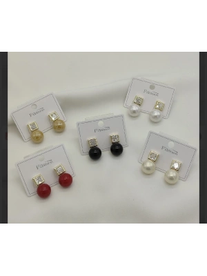 Tasarım Kare Taşlı Top Küpe