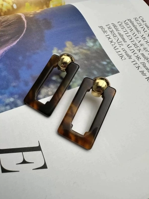 Tasarım Kemik Küpe