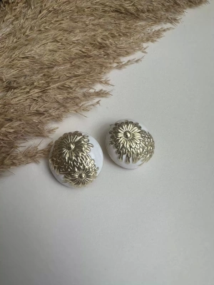 Tasarım Plakası Çiçek Küpe