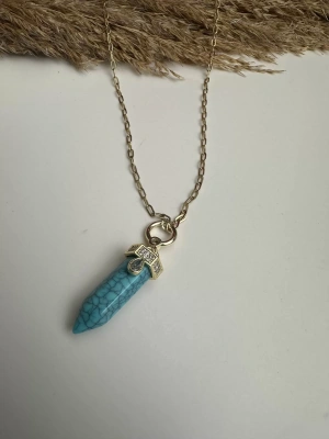 Tasarım Taşlı Mineli Kolye