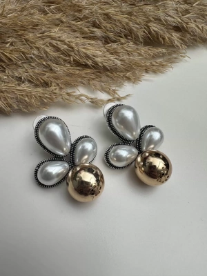 Tasarım Top Detay Barok İnci Küpe