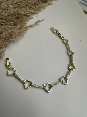 Taşlı Altın Kaplama Kalp Bileklik