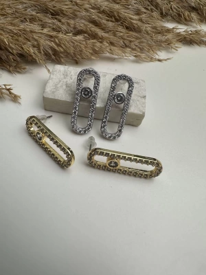 Taşlı Altın Kaplama Küpe