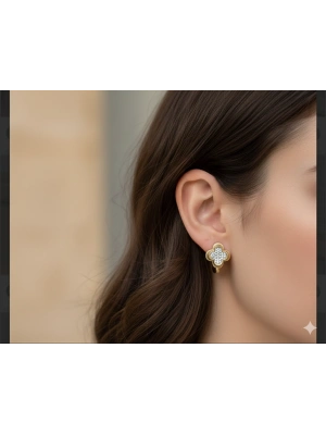 Taşlı Altın Kaplama Yonca Model Küpe