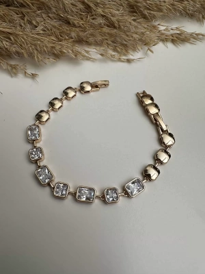 Taşlı Kare Minimal Altın Kaplama Bileklik