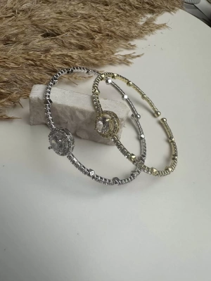 Taşlı Su Yolu Yarım Kelepçe Model Bileklik