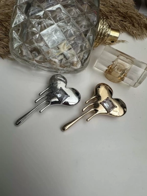 Taşlı Tasarım Kalp Broş