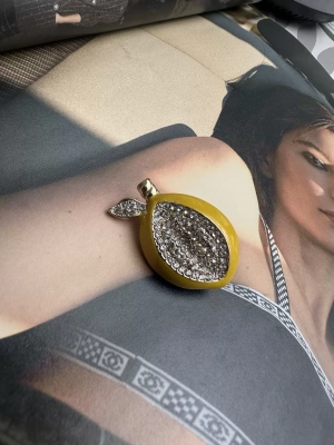 Taşlı Yellow Broş