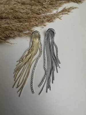 Taşlı Zincir Sallantılı Küpe