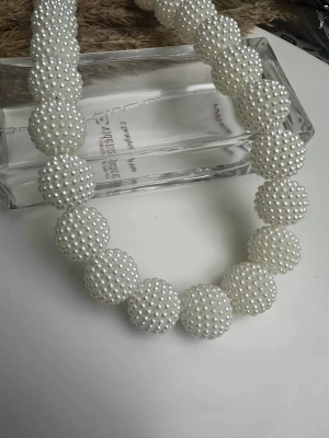 Top Detay Tasarım İnci Model Kolye