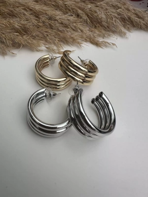 Üçlü görünümlü Halka Küpe