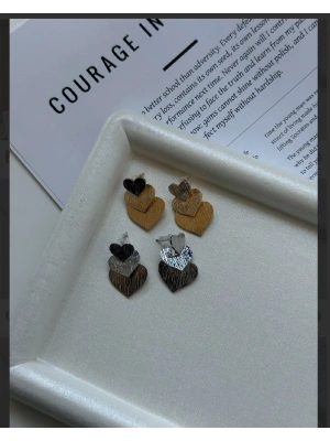 Üçlü Kalp Tasarım Küpe