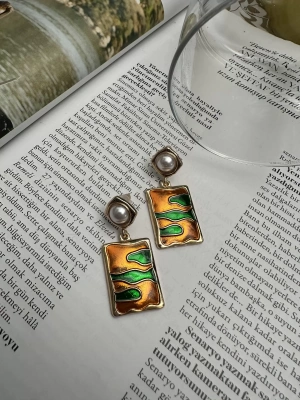 Vintage Model Turuncu Plaka İnci Küpe