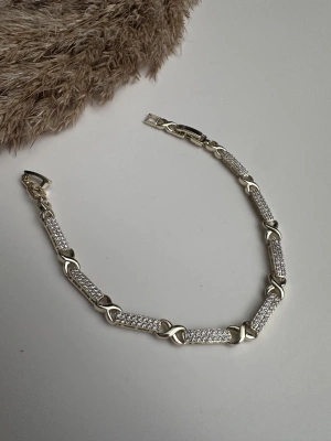 X Model Bileklik Vip