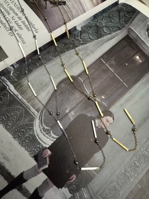 Y Tasarım Topcuk Kolye