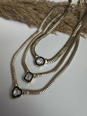 Yassı Zincir Ortası Taşlı Kolye