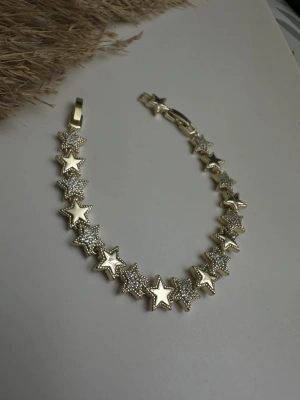 Yıldız Taşlı Bileklik Altın Kaplama