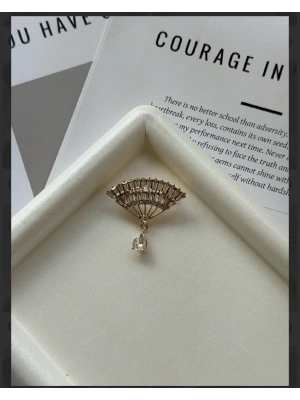 Zirkon Taş Sallantılı Broş