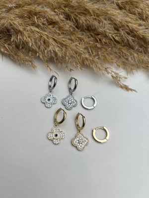 Zirkon Taşlı Taş Detaylı Yonca Üçlü Set Küpe