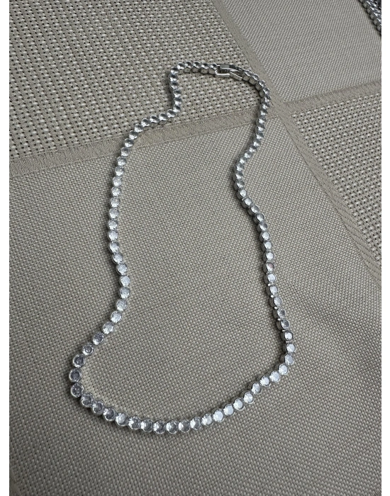 Dönmeyen Yuvarlak Taşlı Kolye