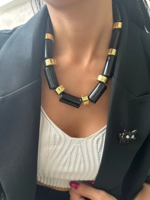 Boru Boncuk Tasarım Siyah Gold Geçişli Kolye