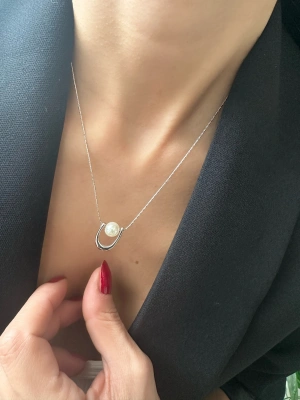 Tasarım İnci Model Kolye