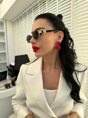 Zirkon Taşlı Tasarım Küpe