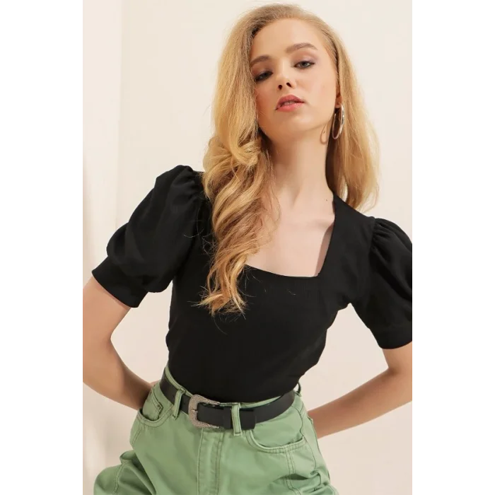 0409 Kare Yaka Örme Bluz - Siyah