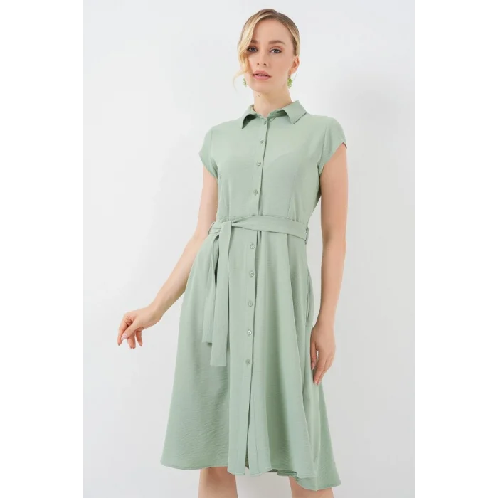 1677 Boydan Düğmeli Kuşaklı Elbise - E.Yeşil