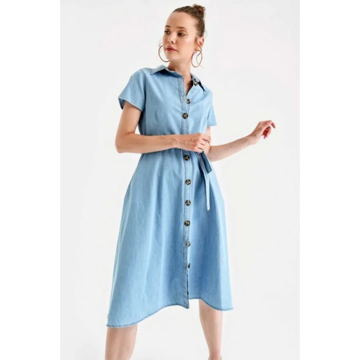 1677 Boydan Düğmeli Kuşaklı Kot Elbise - Mavi