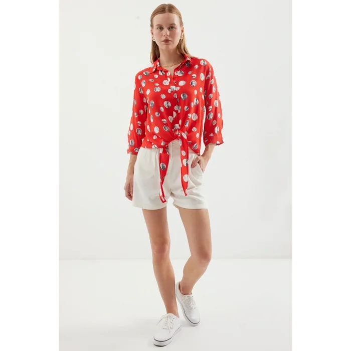 20243 Önü Bağlamalı Desenli Gömlek - Kırmızı