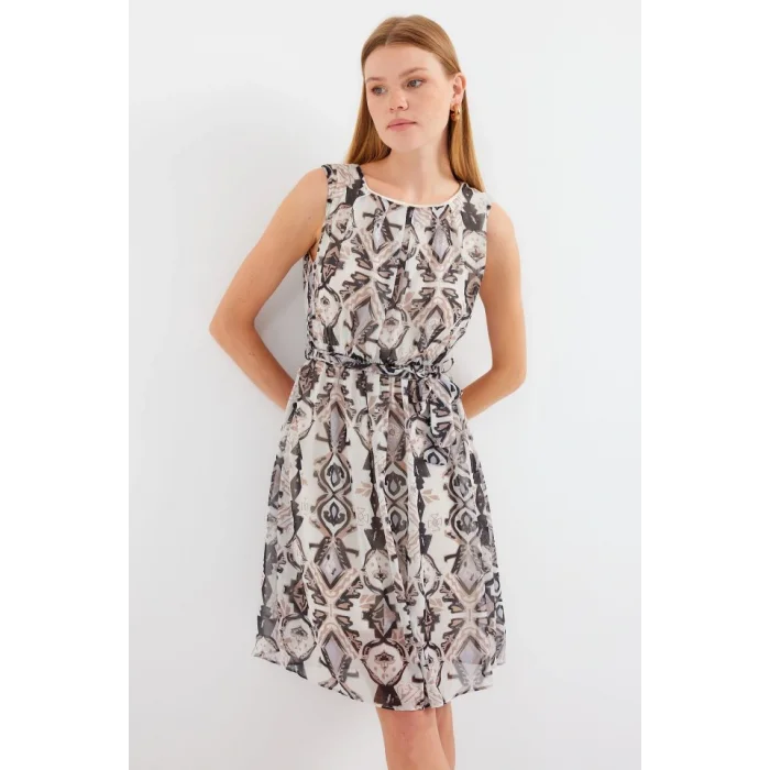 2501 Desenli Sıfır Kol Şifon Elbise - Siyah