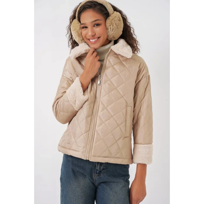 5202 Peluş Detaylı Kapitone Mont - Bej