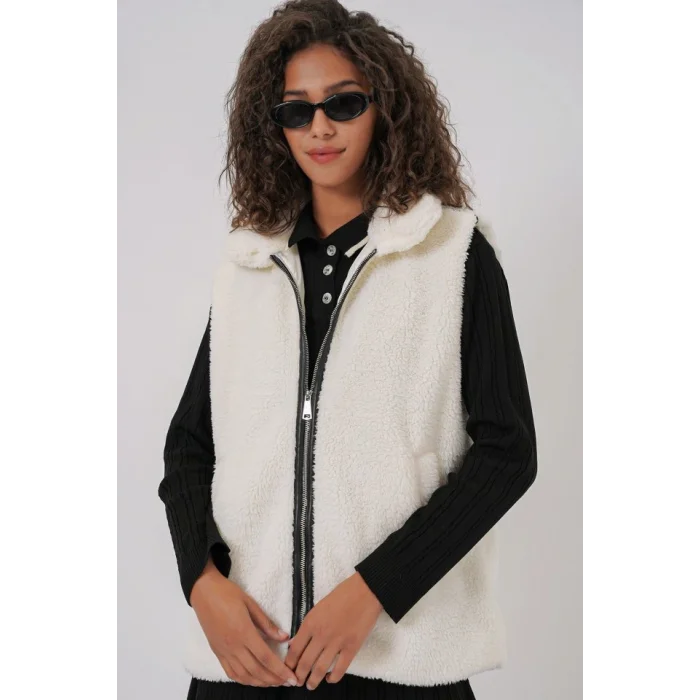 6793 Peluş Yelek - Beyaz