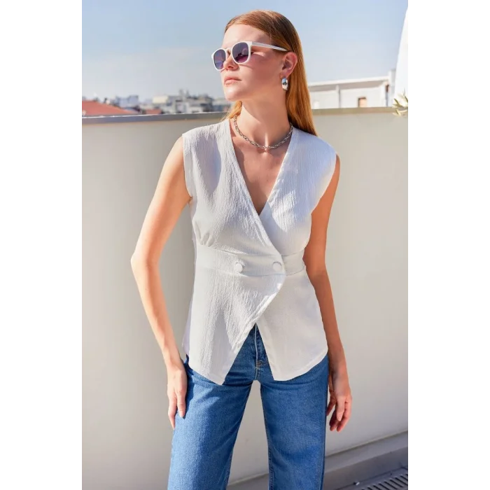 916 Düğme Detaylı Örme Yelek - Beyaz