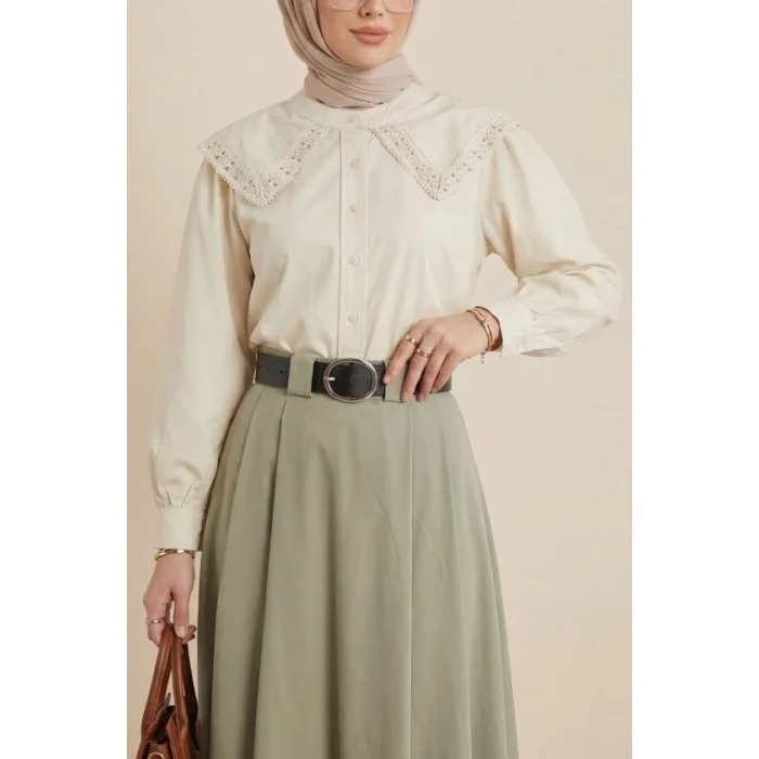 Bebe Yaka Dantel Detaylı Düğmeli Poplin Gömlek -Bej