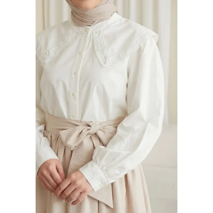Bebe Yaka Dantel Detaylı Düğmeli Poplin Gömlek  -Ekru