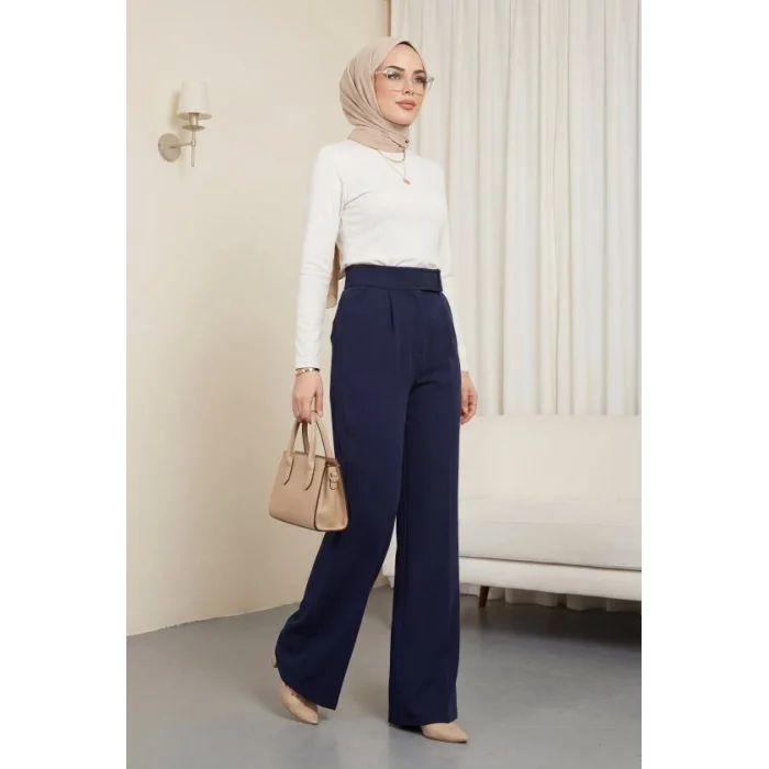 Beli Cırtcırt Detay Boru Paça Kumaş Pantolon -Laci