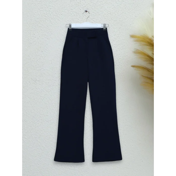 Beli Cırtcırt Detay Boru Paça Kumaş Pantolon -Laci