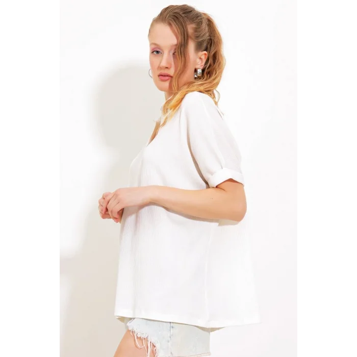 Beyaz Oversize Polo Yaka Örme Bluz 0486