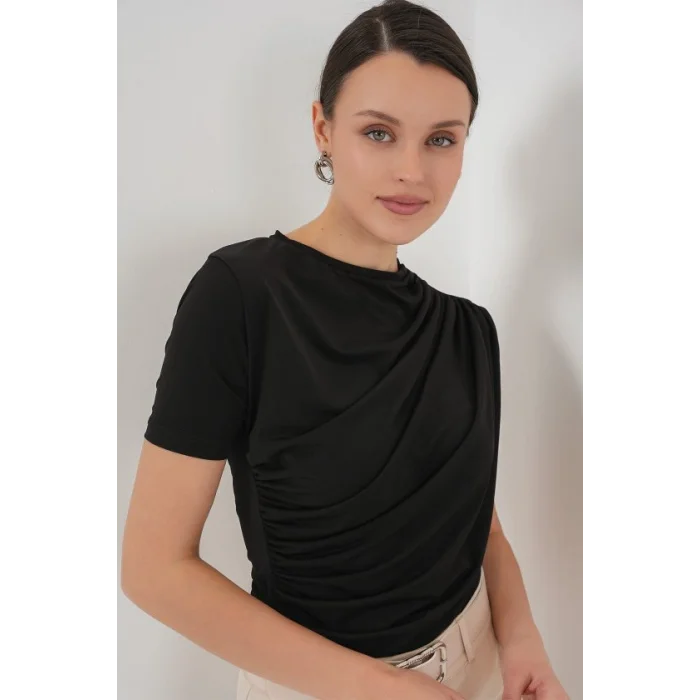 Büzgü Detaylı Kısa Kol Sandy Bluz 945 - Siyah