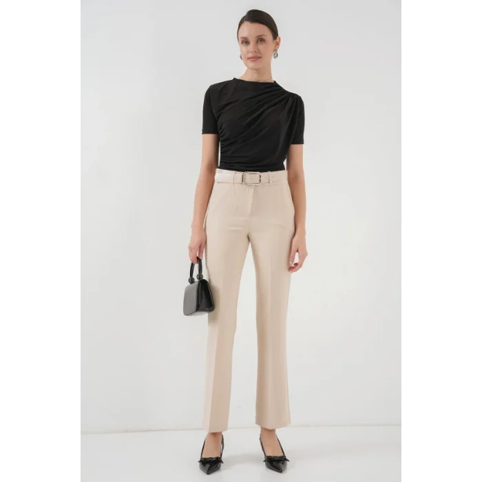 Büzgü Detaylı Kısa Kol Sandy Bluz 945 - Siyah