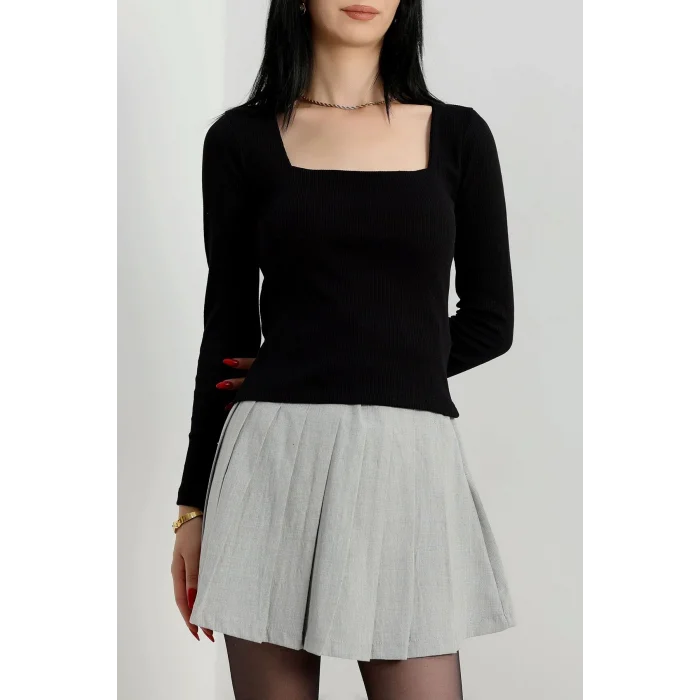 Çerçeve yaka kaşkorse bluz siyah