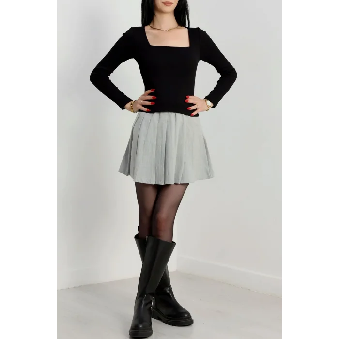 Çerçeve yaka kaşkorse bluz siyah