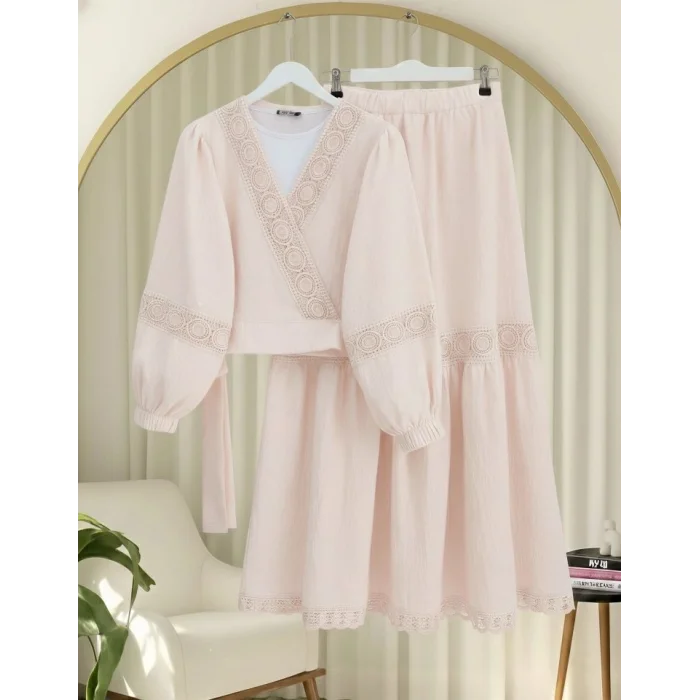 Dantel Detaylı Bağlamalı Kolu Lastikli Kraş Etekli Takım   -Bej