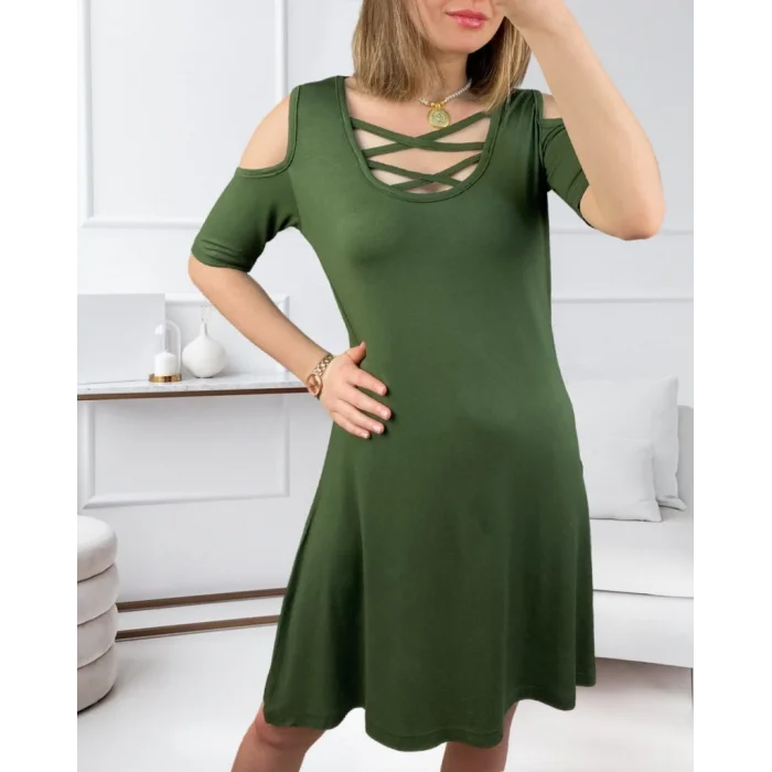 Dekolteli Bağcık Detay Viskon Kumaş Elbise